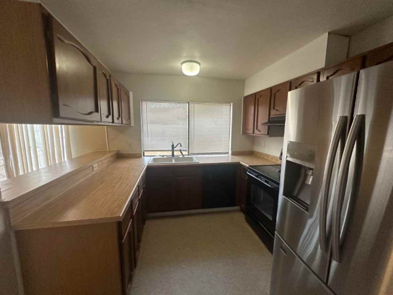 1325 Bitterlake - Photo 3 of 7