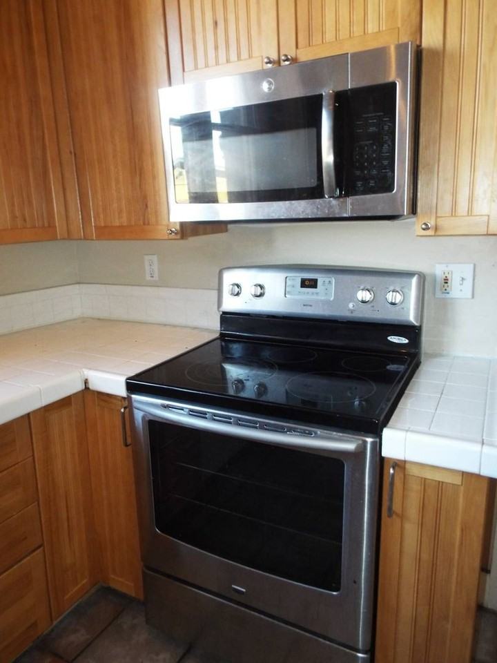 828 N 6th Ave - Photo 6 of 27
