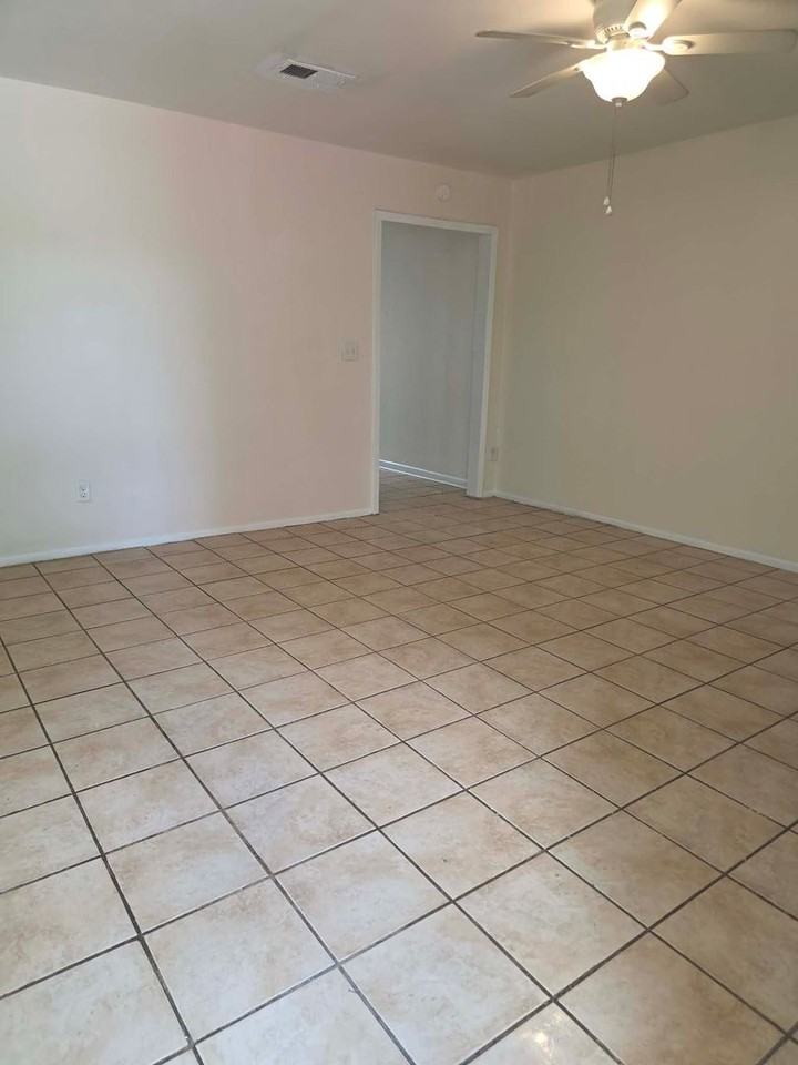 2345 Langston St - Photo 3 of 9