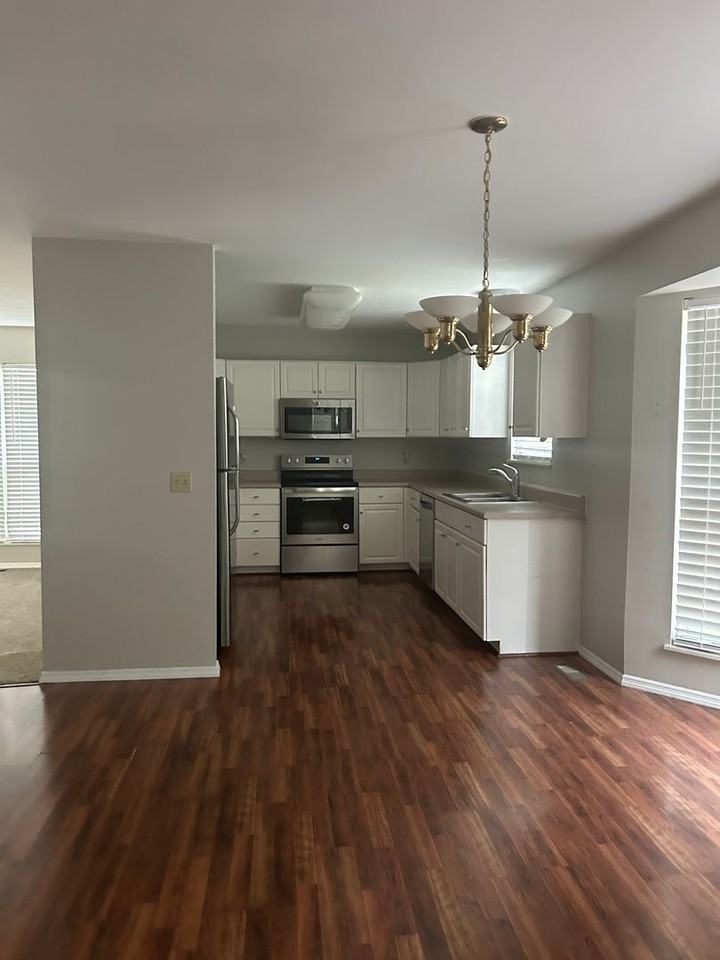 1493 Schwarz Meadow Dr - Photo 4 of 8
