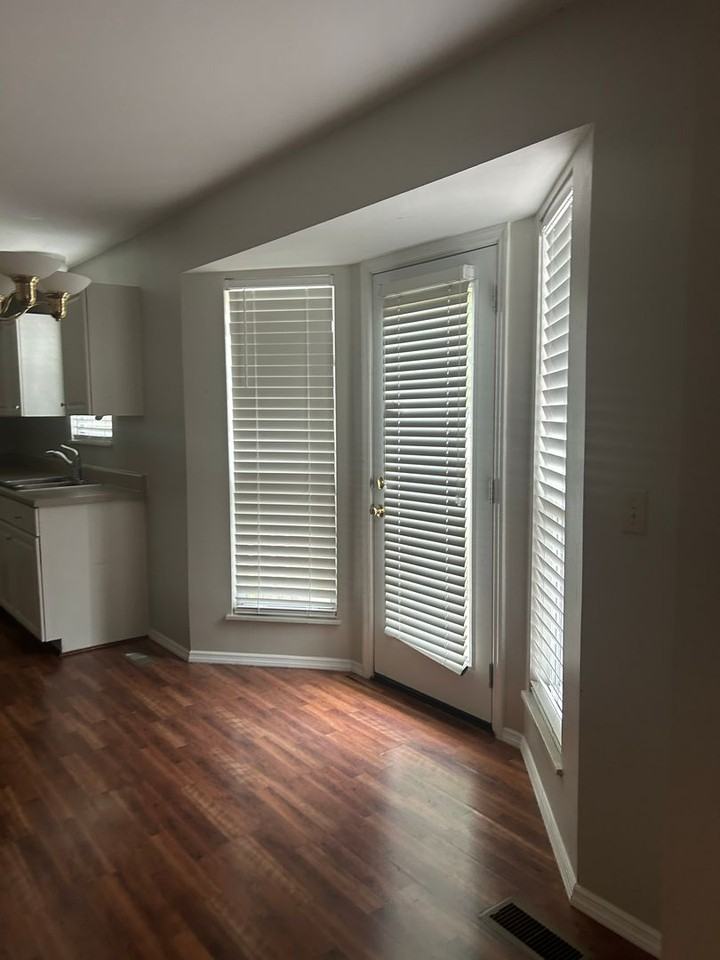 1493 Schwarz Meadow Dr - Photo 5 of 8