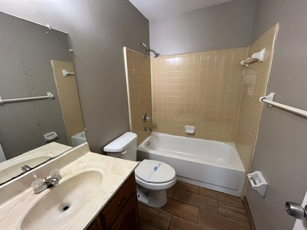 1936 Custer Dr - Photo 4 of 9