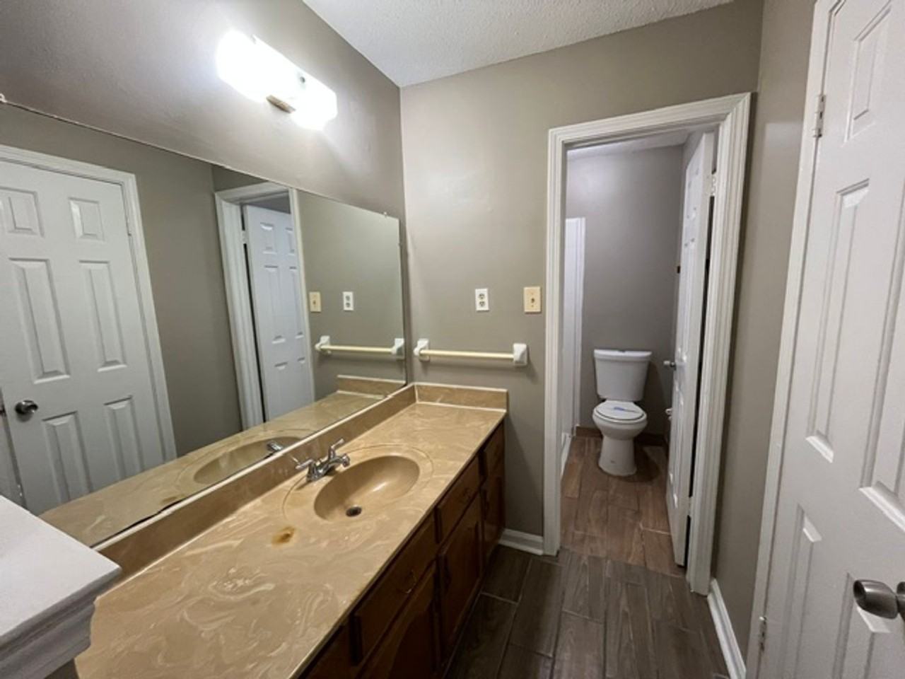 1936 Custer Dr - Photo 6 of 9