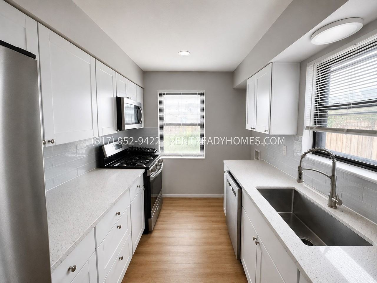3022 Larry Dr - Photo 2 of 8