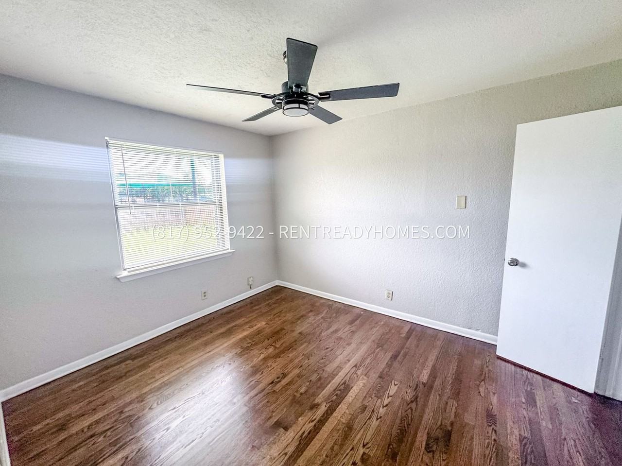 3022 Larry Dr - Photo 4 of 8