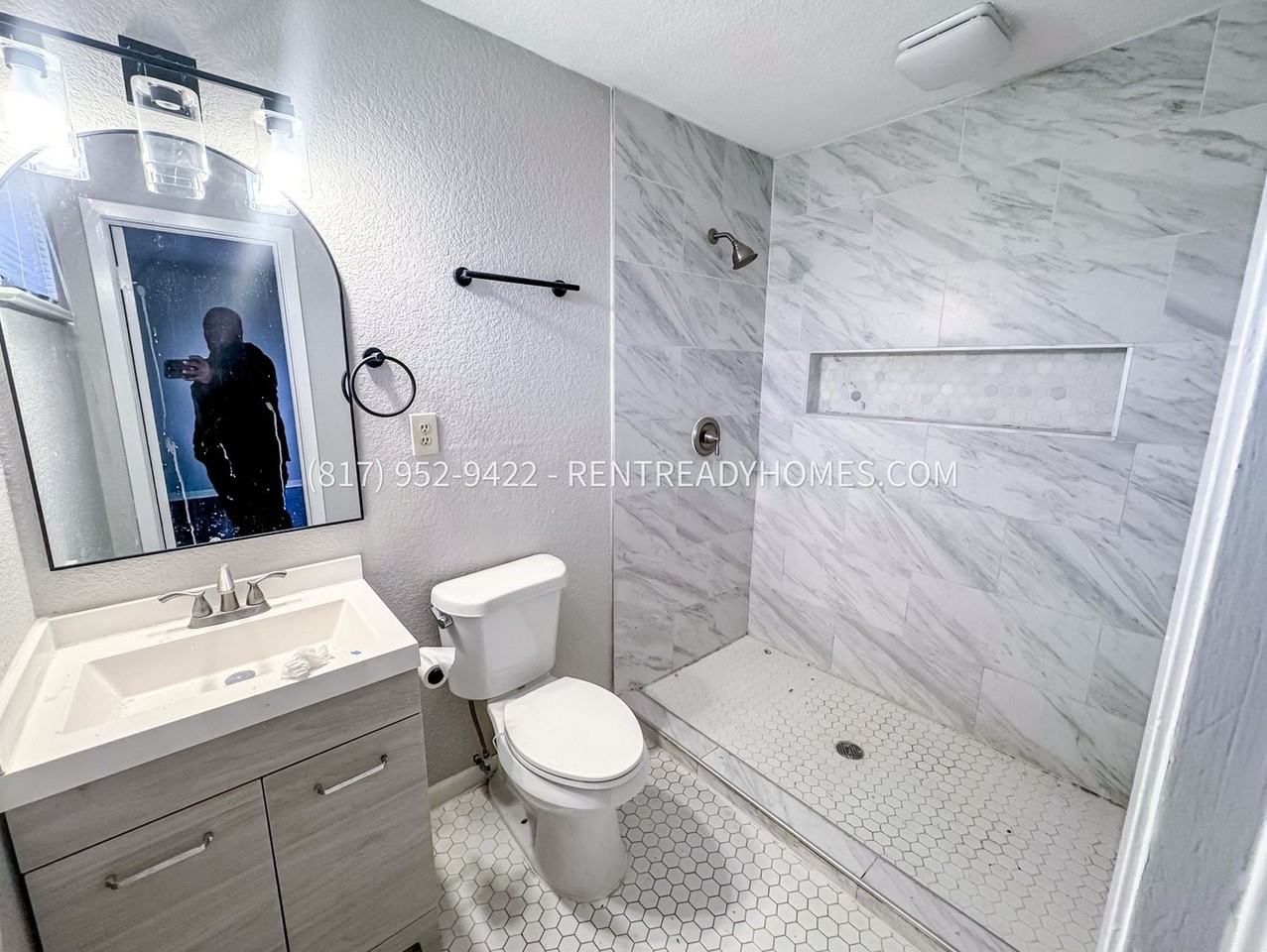 3022 Larry Dr - Photo 6 of 8