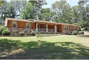 featured image of 880 Locke Dr