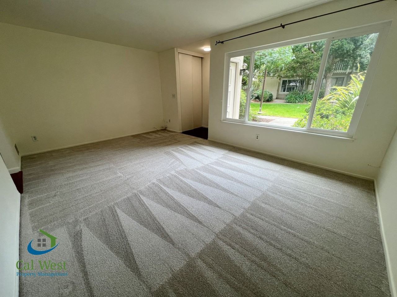 1223 Crescent Ter - Photo 6 of 29