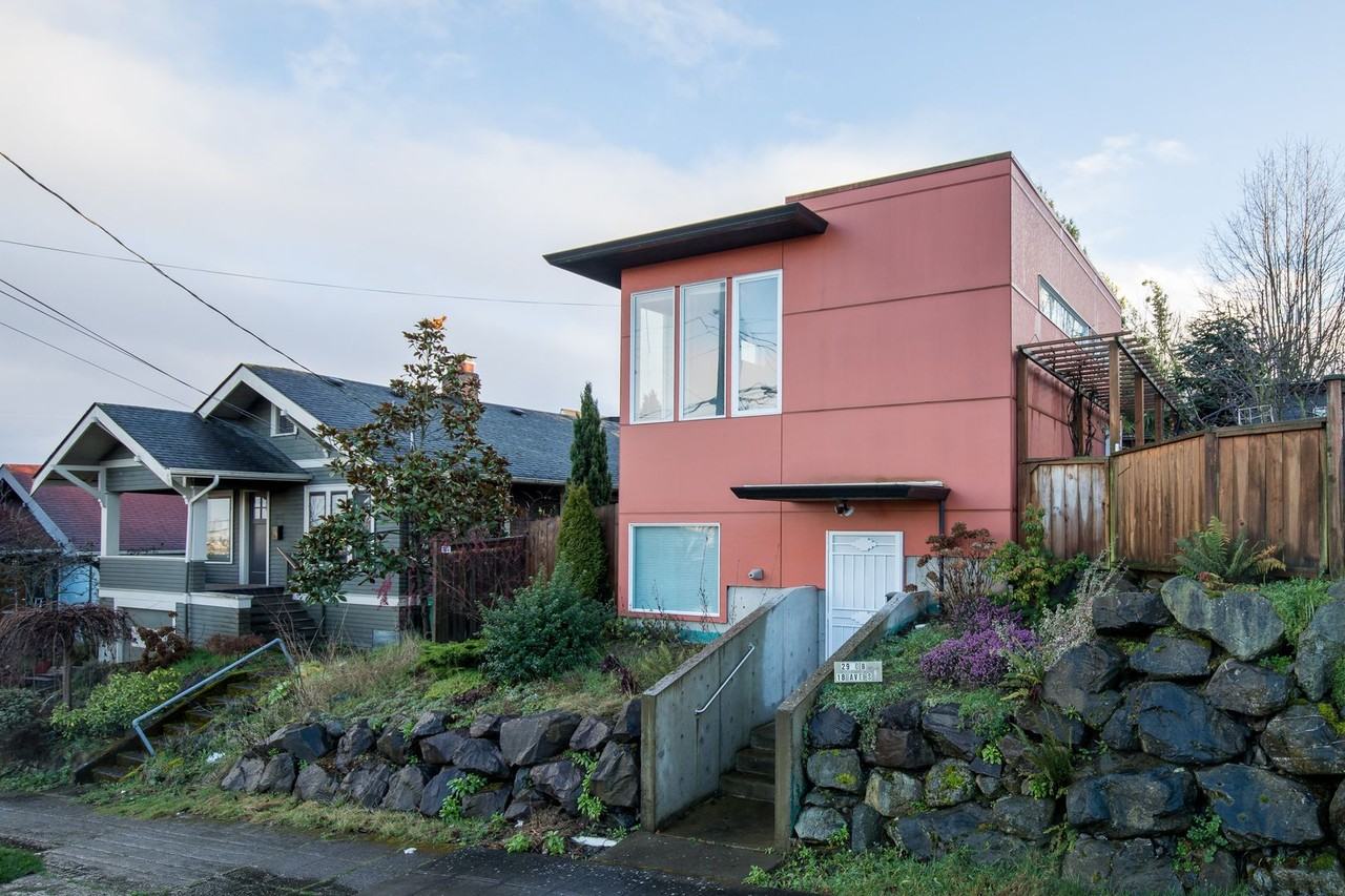 2900 18th Ave S #B - Photo 2 of 10