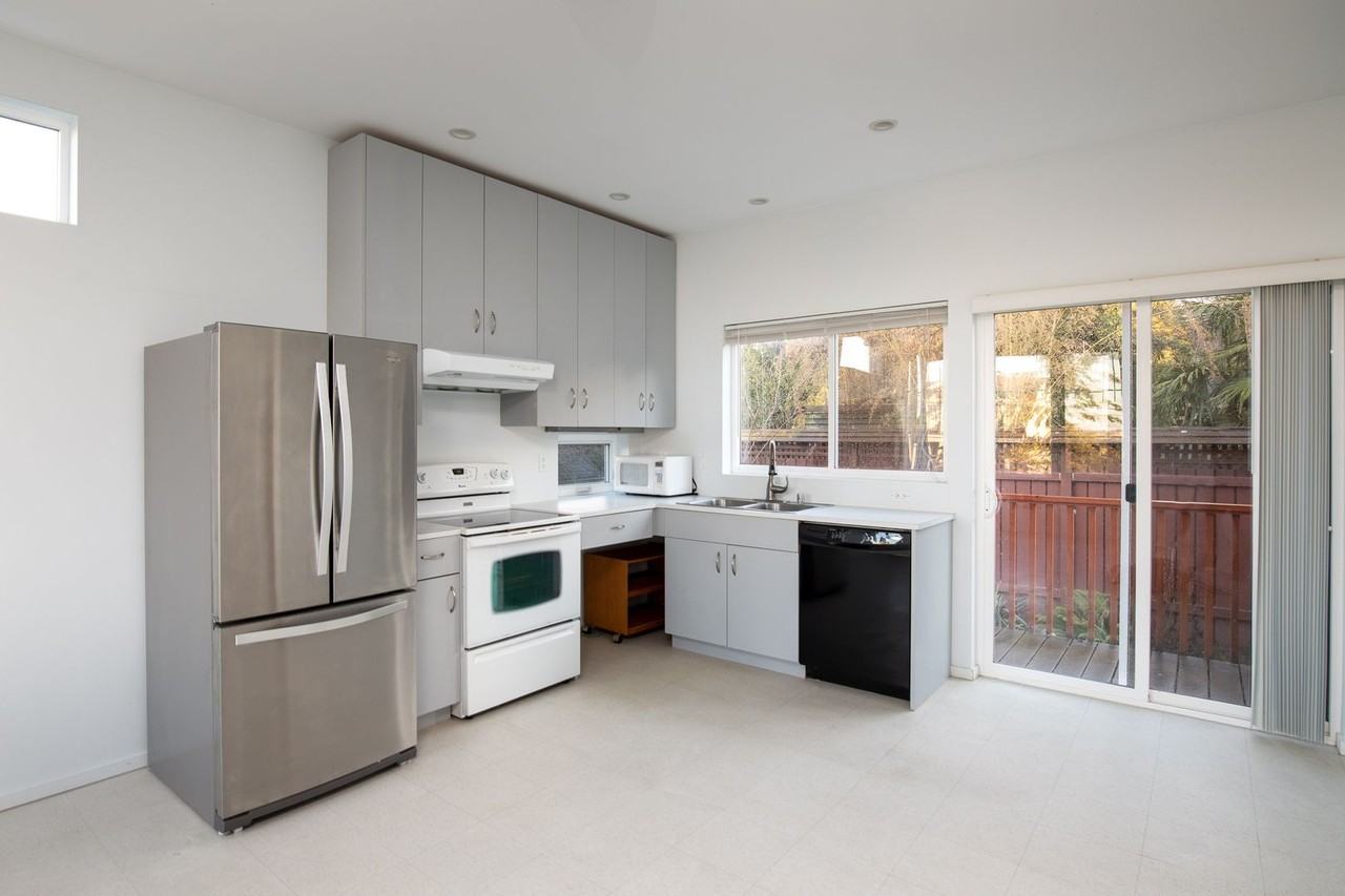 2900 18th Ave S #B - Photo 5 of 10