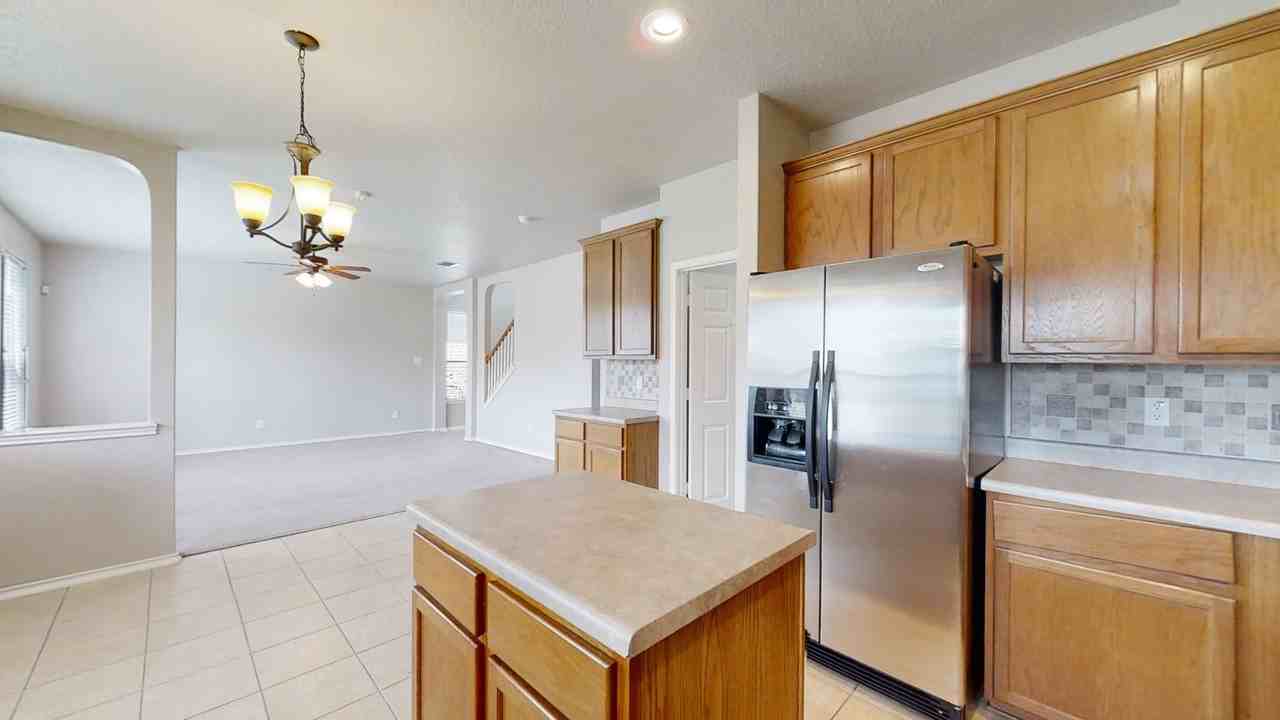 12230 Medina Ml - Photo 7 of 31
