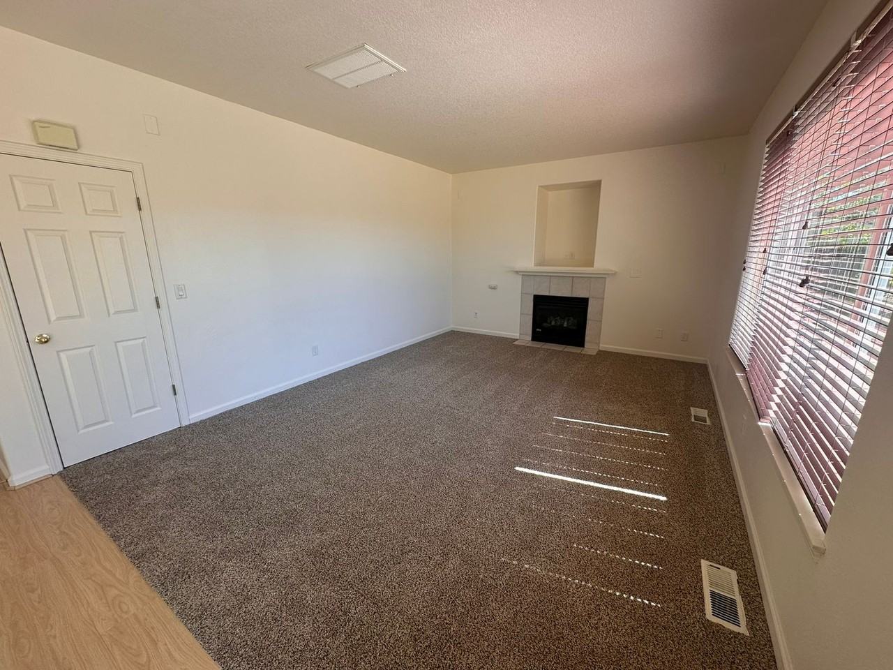 3870 Aerial Way - Photo 6 of 25