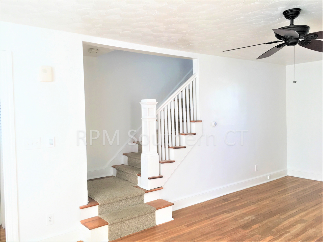 330 Fort Hale Rd - Photo 3 of 20