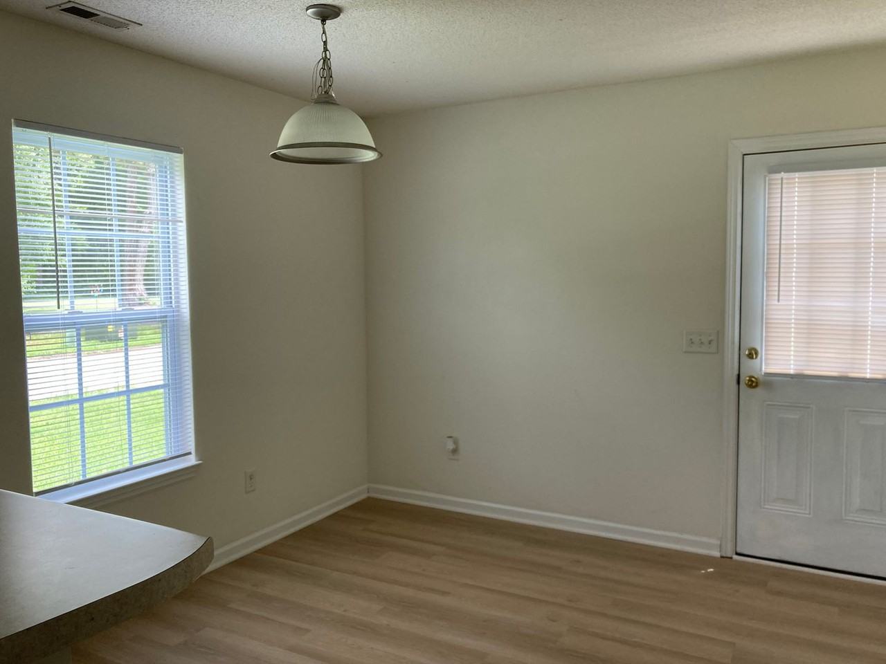 4011 Masonboro Loop Rd - Photo 7 of 11