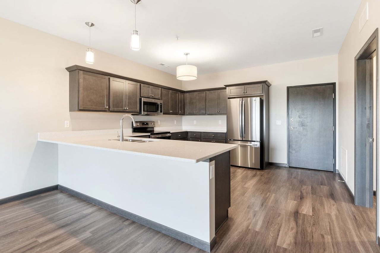2873 Spring Rose Cir #202 - Photo 5 of 18