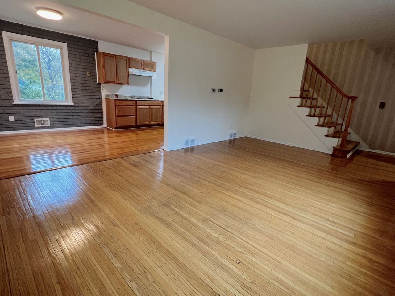 2450 Culver Rd - Photo 6 of 28
