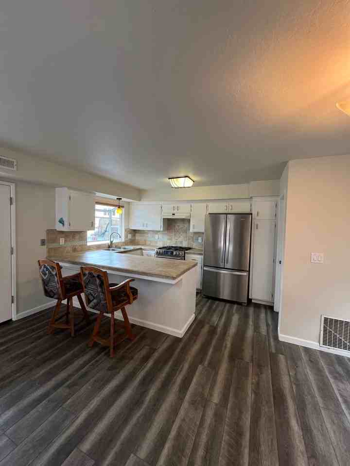 228 Treasure Island Dr - Photo 3 of 17