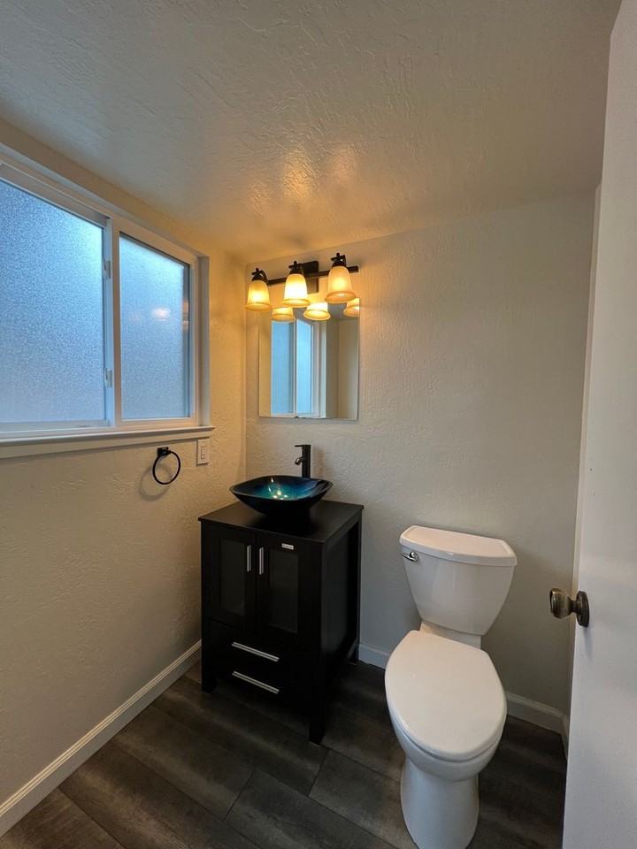 228 Treasure Island Dr - Photo 6 of 17