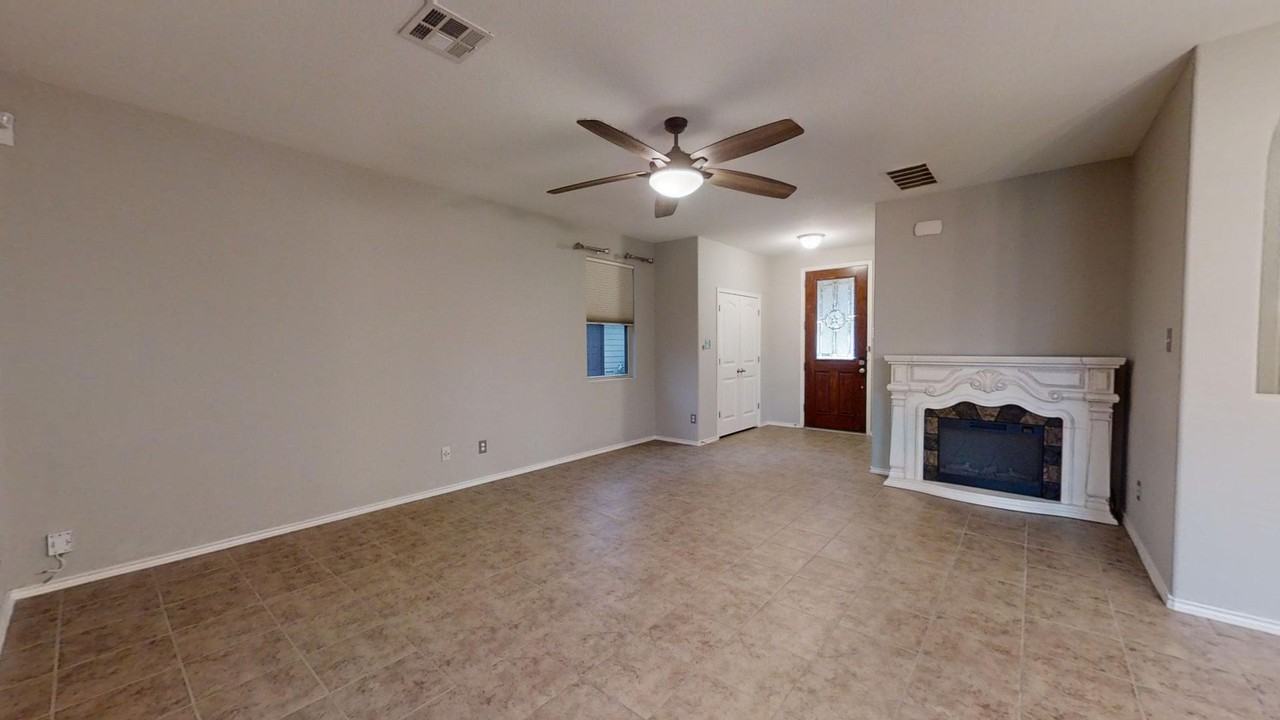 2915 Thunder Gulch - Photo 5 of 43
