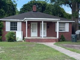 featured image of 303 1/2 W Washington Ave