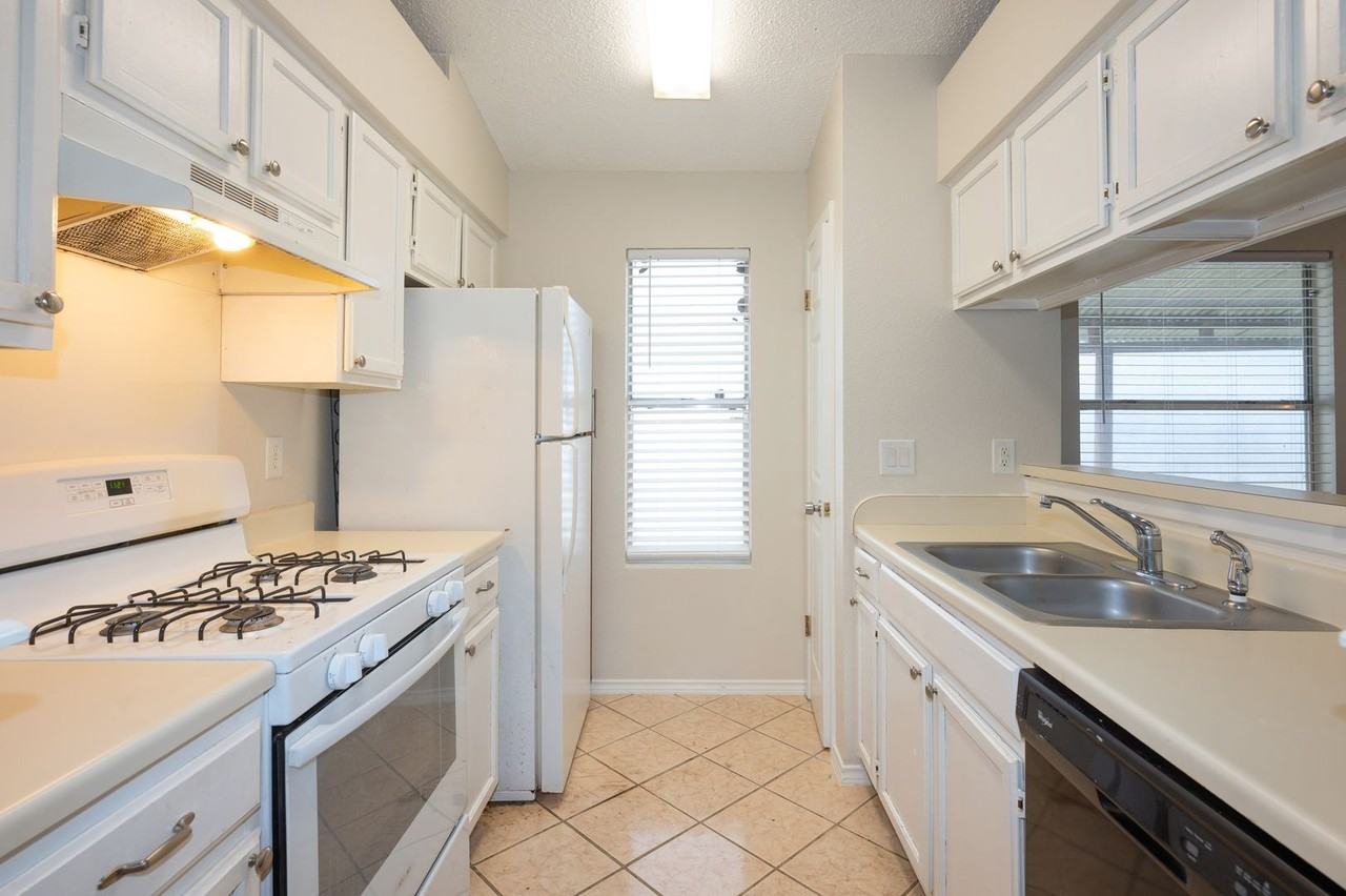12719 Marimba Trl - Photo 7 of 13