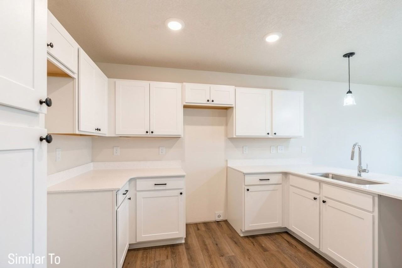 2822 20th St Sw - Photo 4 of 16