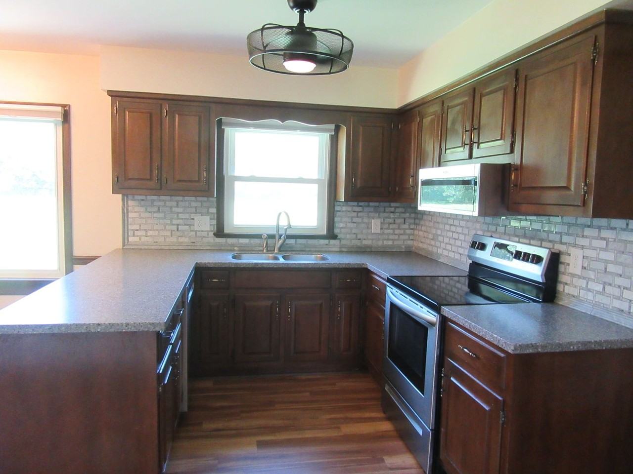 1055 Shillelagh Rd - Photo 7 of 25