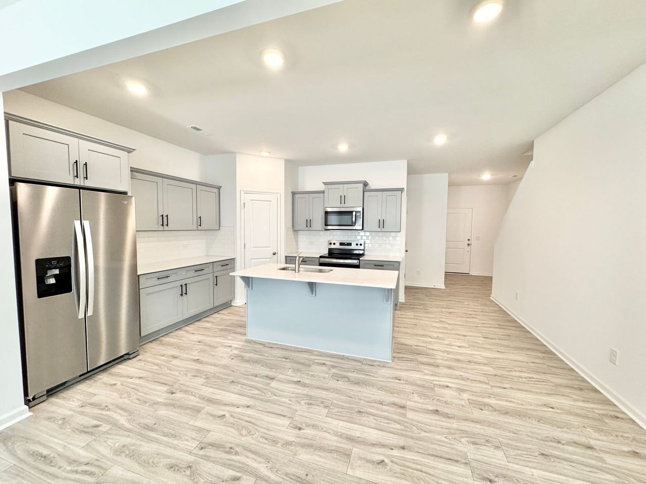 1570 Prickly Pear Dr - Photo 2 of 19