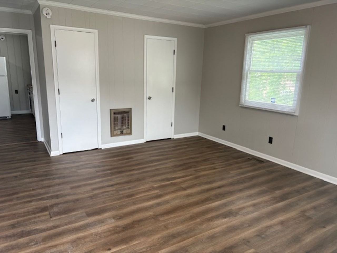124 Twin Oak Dr - Photo 4 of 15