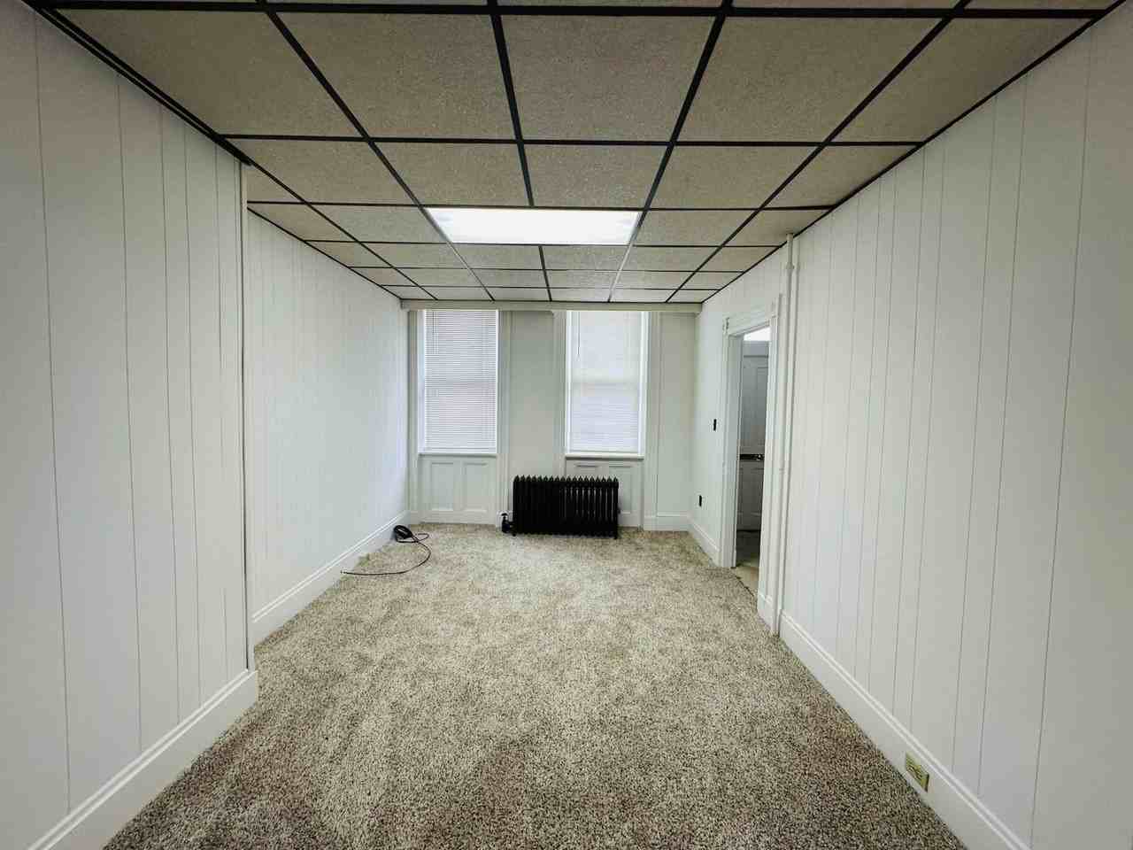 207 S Beaver St - Photo 4 of 6