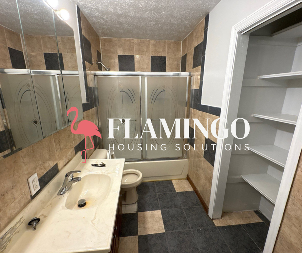652 Dennison Ave - Photo 5 of 16