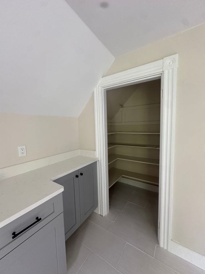 11 11 Dedford Street  - 11 Dedford Street #3 - Photo 2 of 8