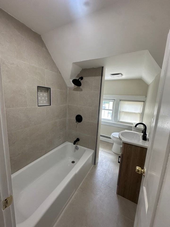 11 11 Dedford Street  - 11 Dedford Street #3 - Photo 5 of 8