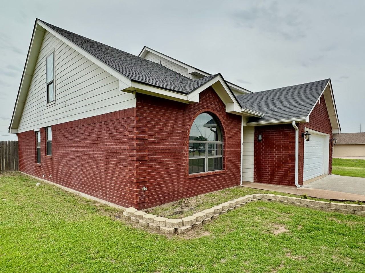 4 Nw Havenshire Cir - Photo 3 of 30