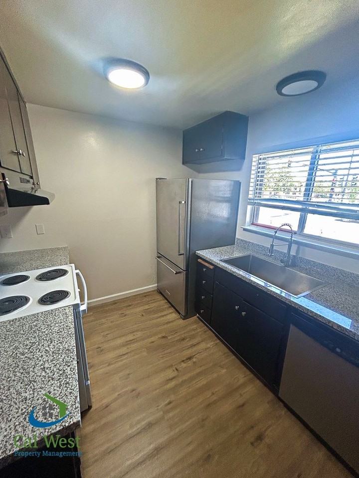 790 Welburn Ave - Photo 3 of 24