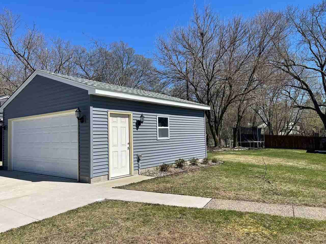 8824 W 34th St - Photo 2 of 16