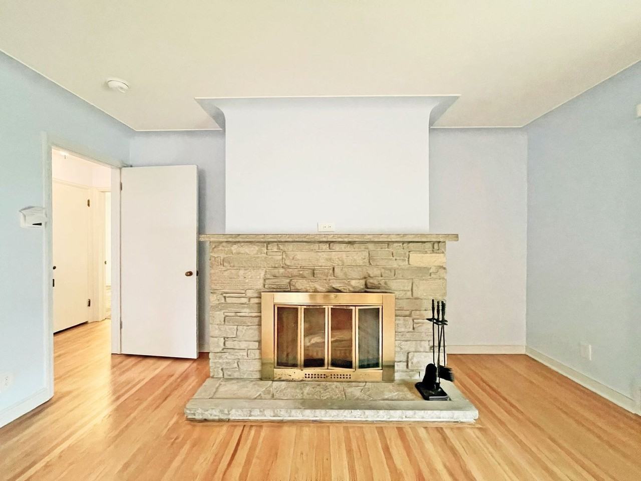 8824 W 34th St - Photo 4 of 16
