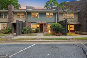 featured image of 6101 River Rd