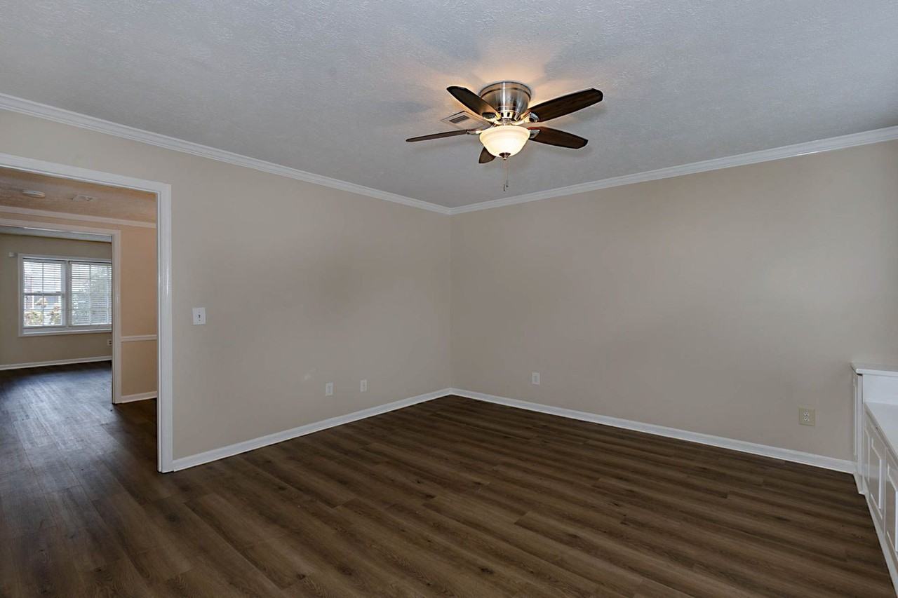 6101 River Rd - Photo 4 of 24