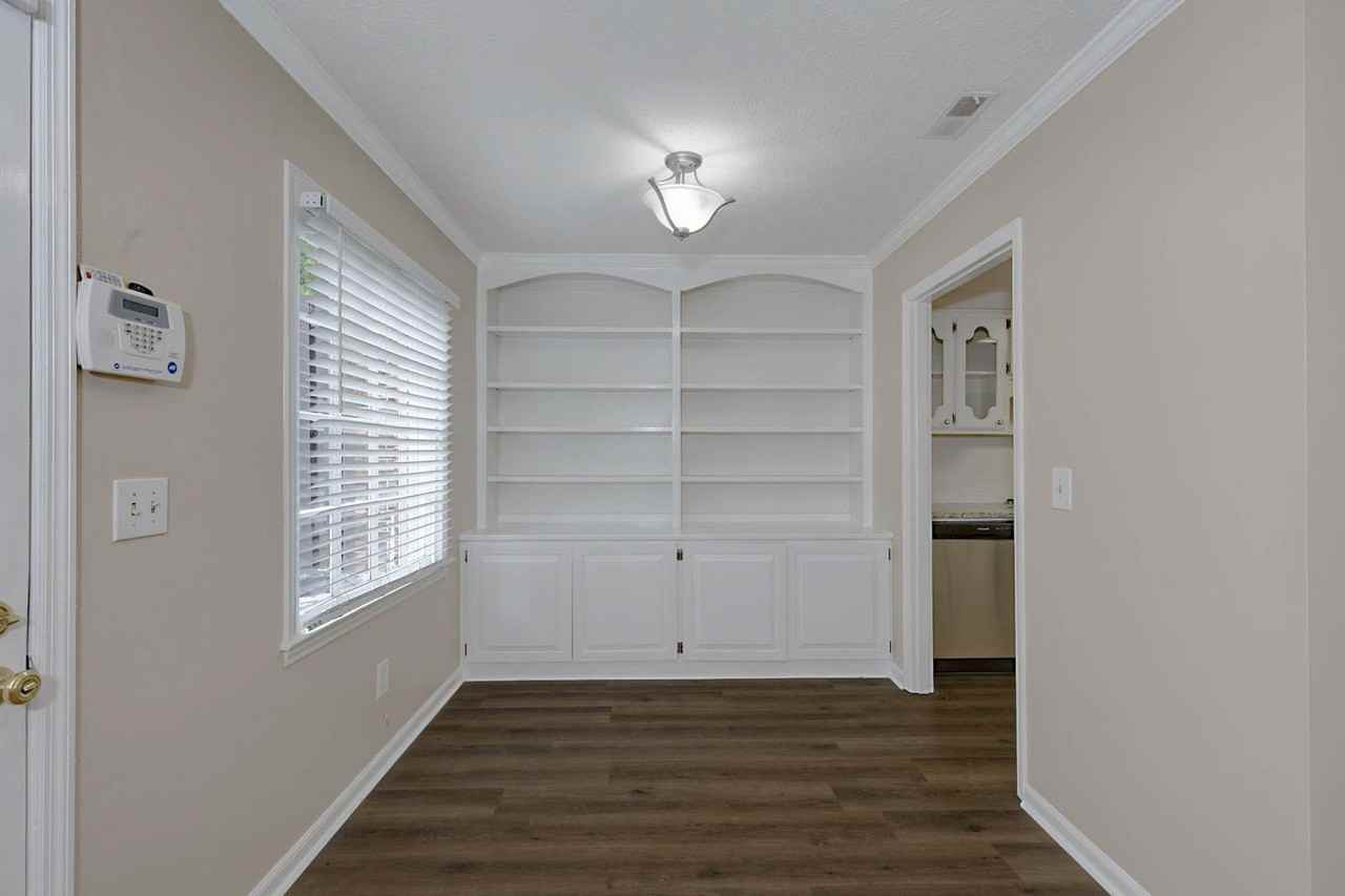 6101 River Rd - Photo 6 of 24