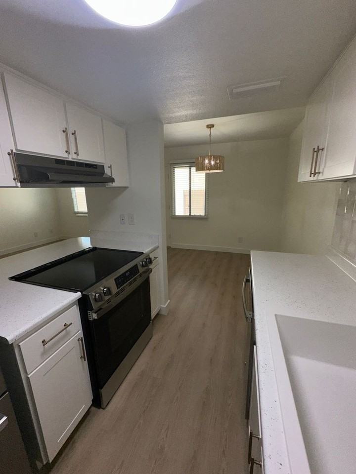 8037 E Glenrosa Ave - Photo 4 of 15