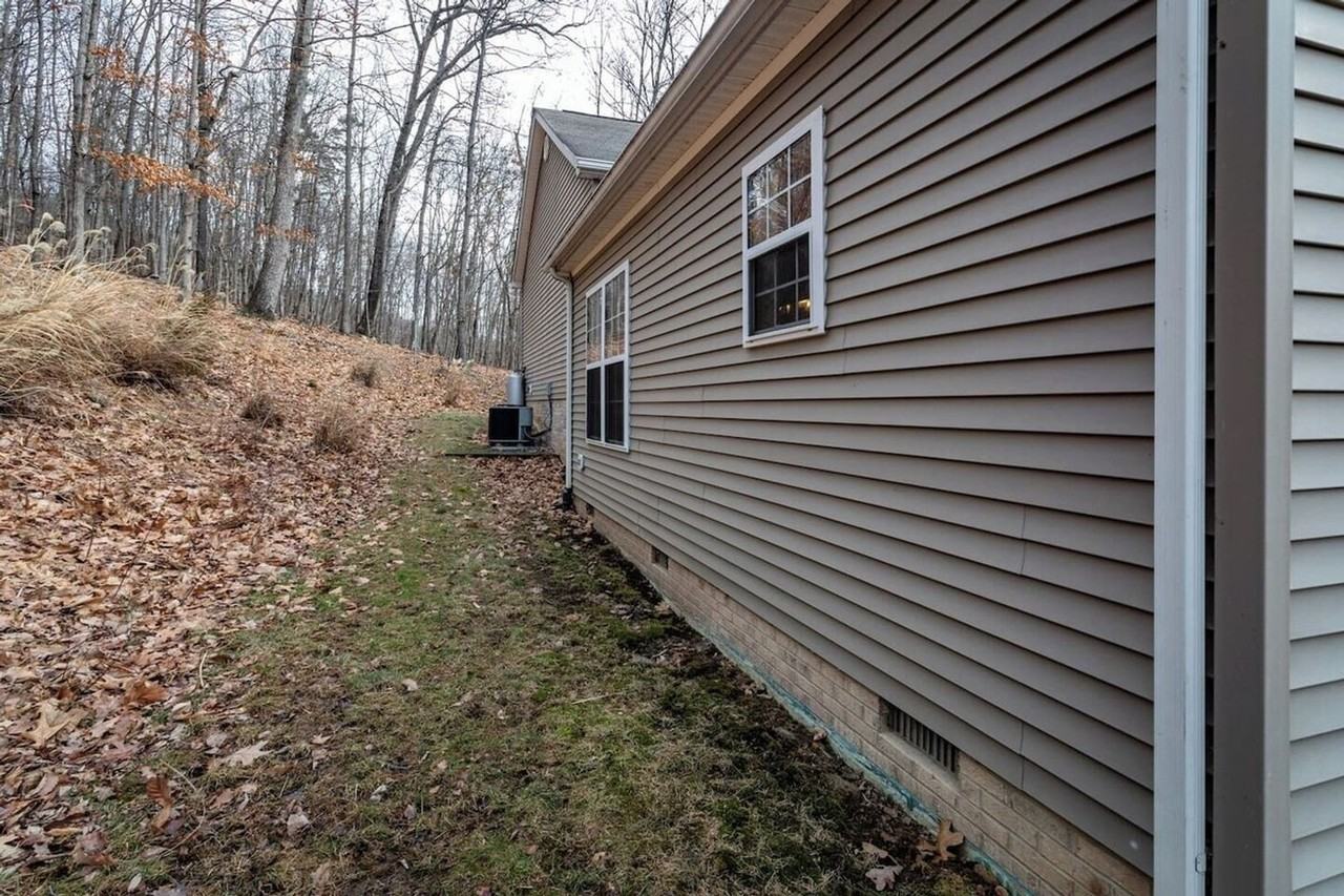 187 Grouse Dr - Photo 3 of 40