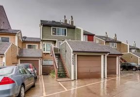 featured image of 2853 Springdale Ln