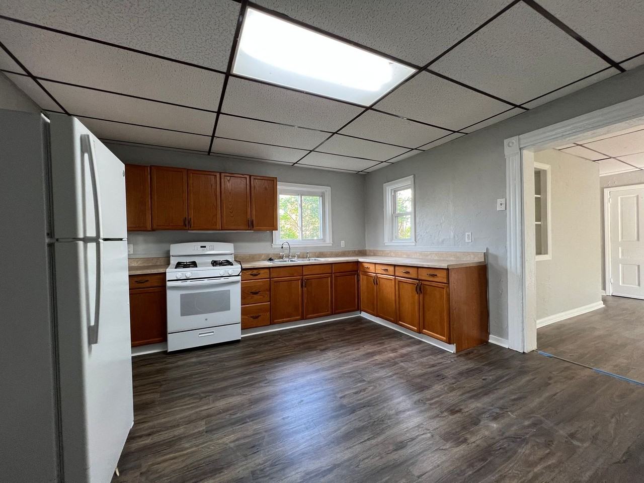 218 Mary St - Photo 5 of 21