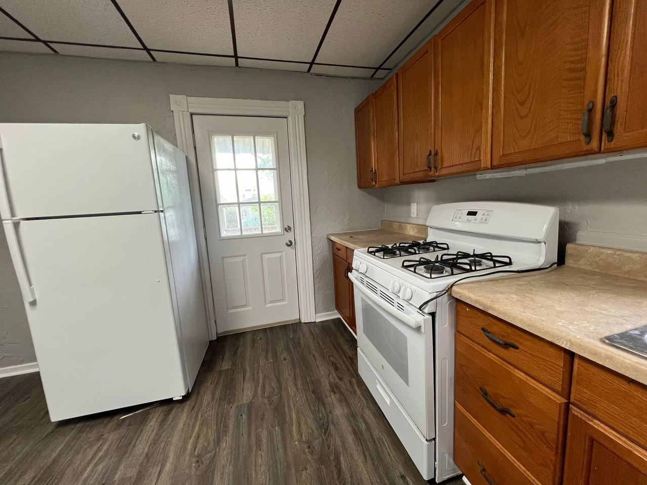 218 Mary St - Photo 6 of 21