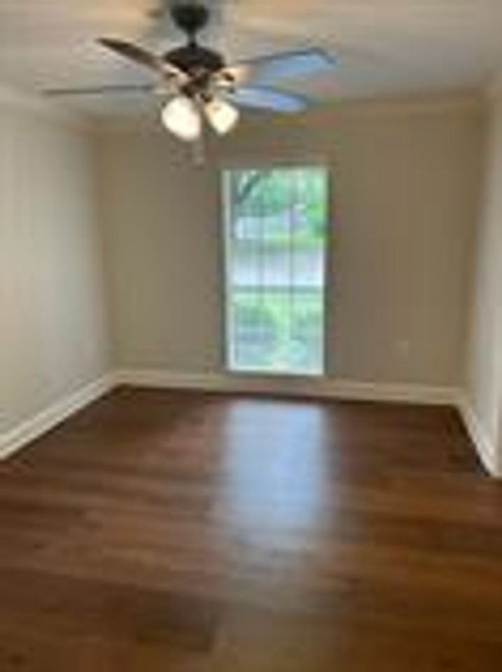 5430 Lake Lindenwood Dr - Photo 3 of 12