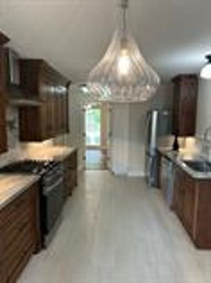 5430 Lake Lindenwood Dr - Photo 5 of 12