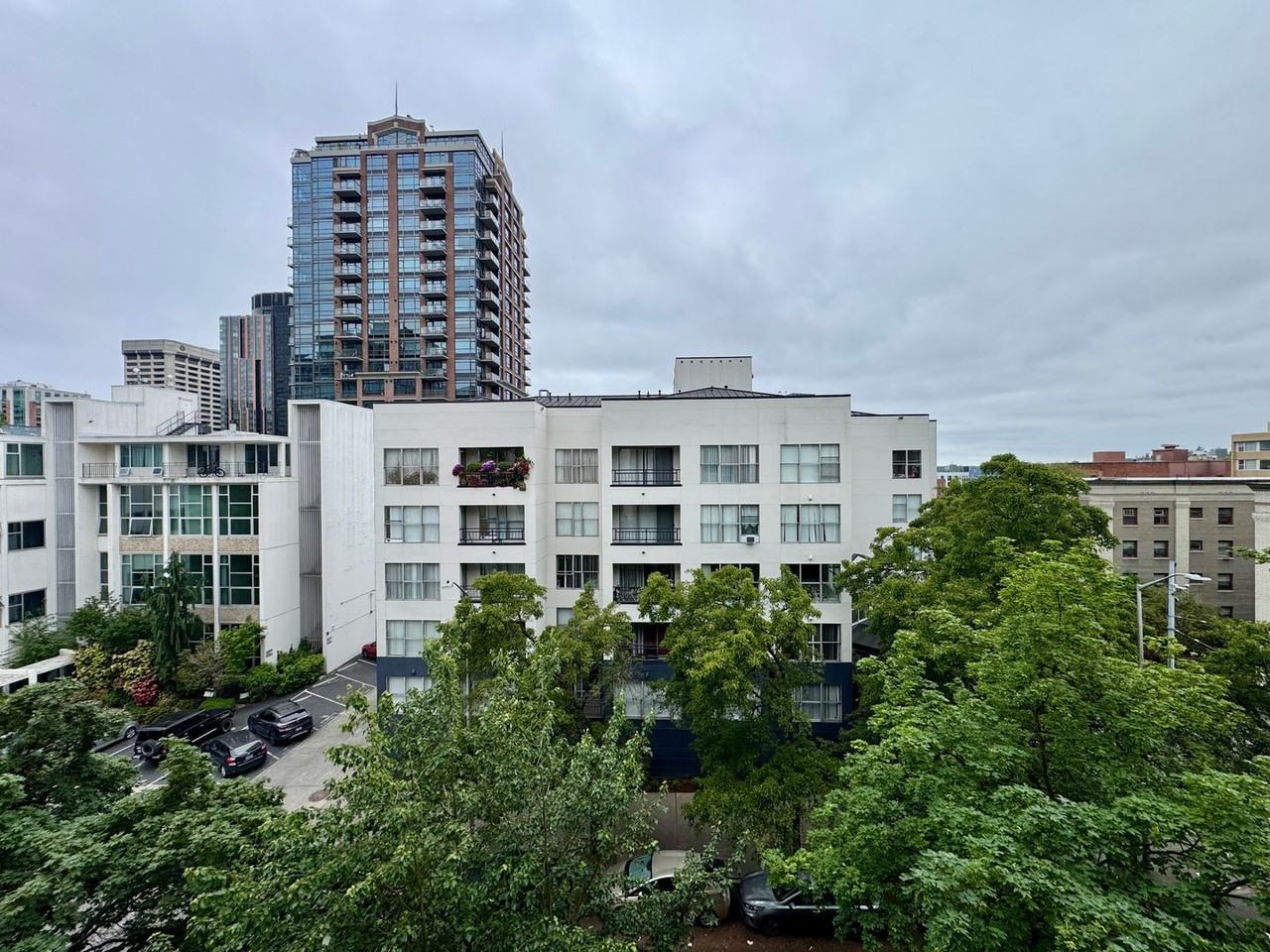 1323 Boren Ave #512