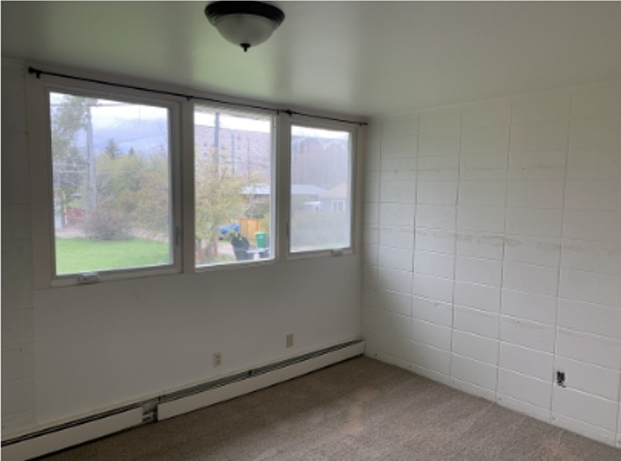 1108 W Alderson St - Photo 4 of 9