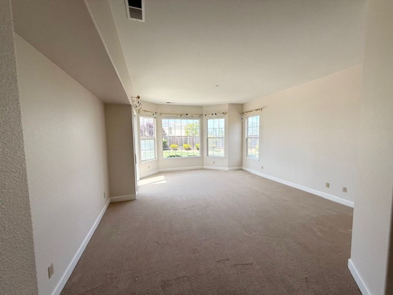 48401 Costa Mesa Ter - Photo 6 of 16